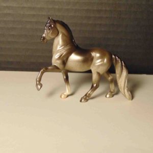 Breyer Stablemates Surprise Mystery Horse Peruvian Paso - 6047 Series 2 2019